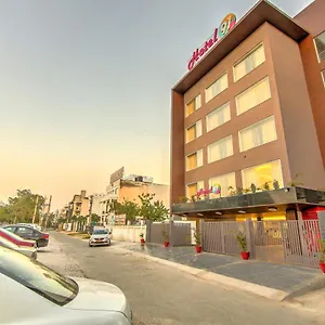 91 Huda Centre *** Gurgaon