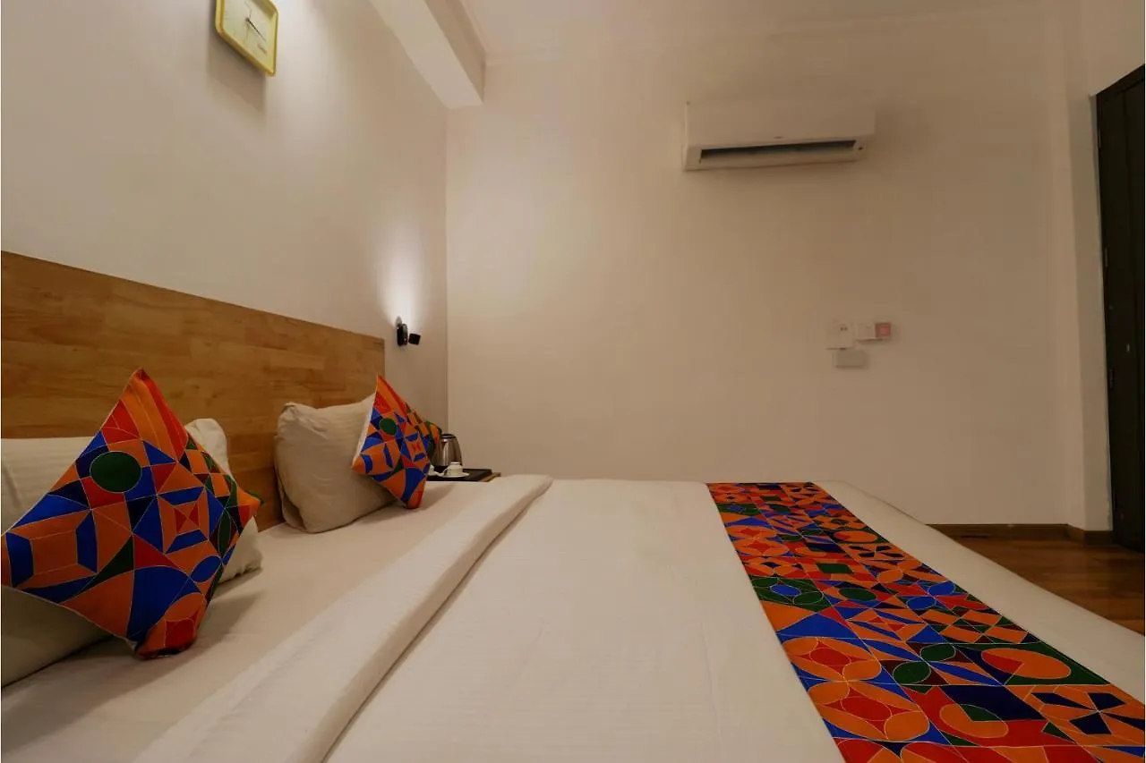 *** Hotel Fabhotel The Glory Gurgaon India